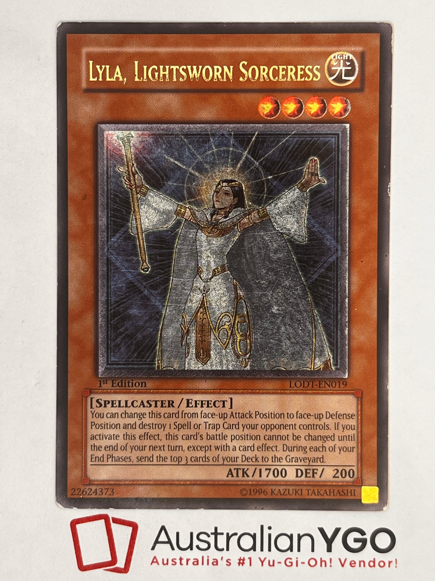 LYLA, LIGHTSWORN SORCERESS LODT-EN019