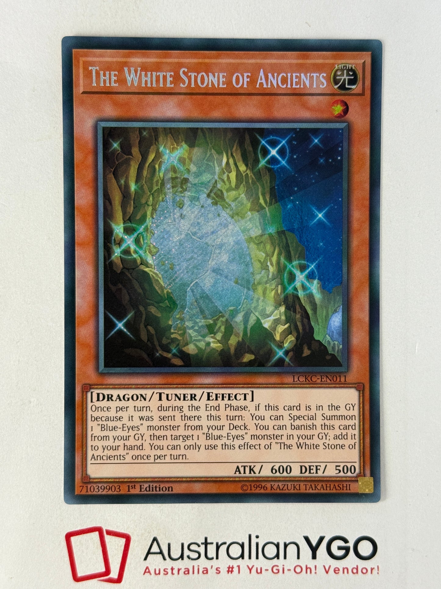 THE WHITE STONE OF ANCIENTS
LCKC-EN011