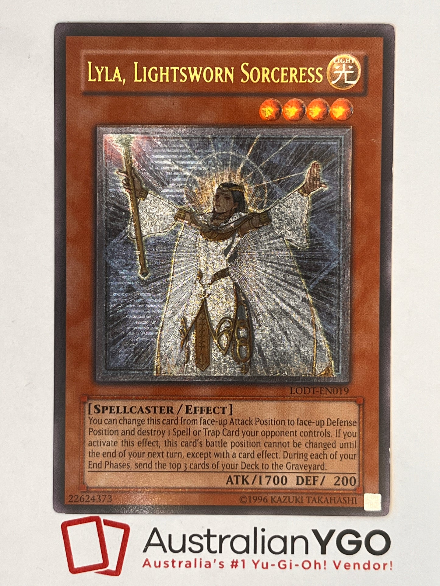 LYLA, LIGHTSWORN SORCERESS LODT-EN019