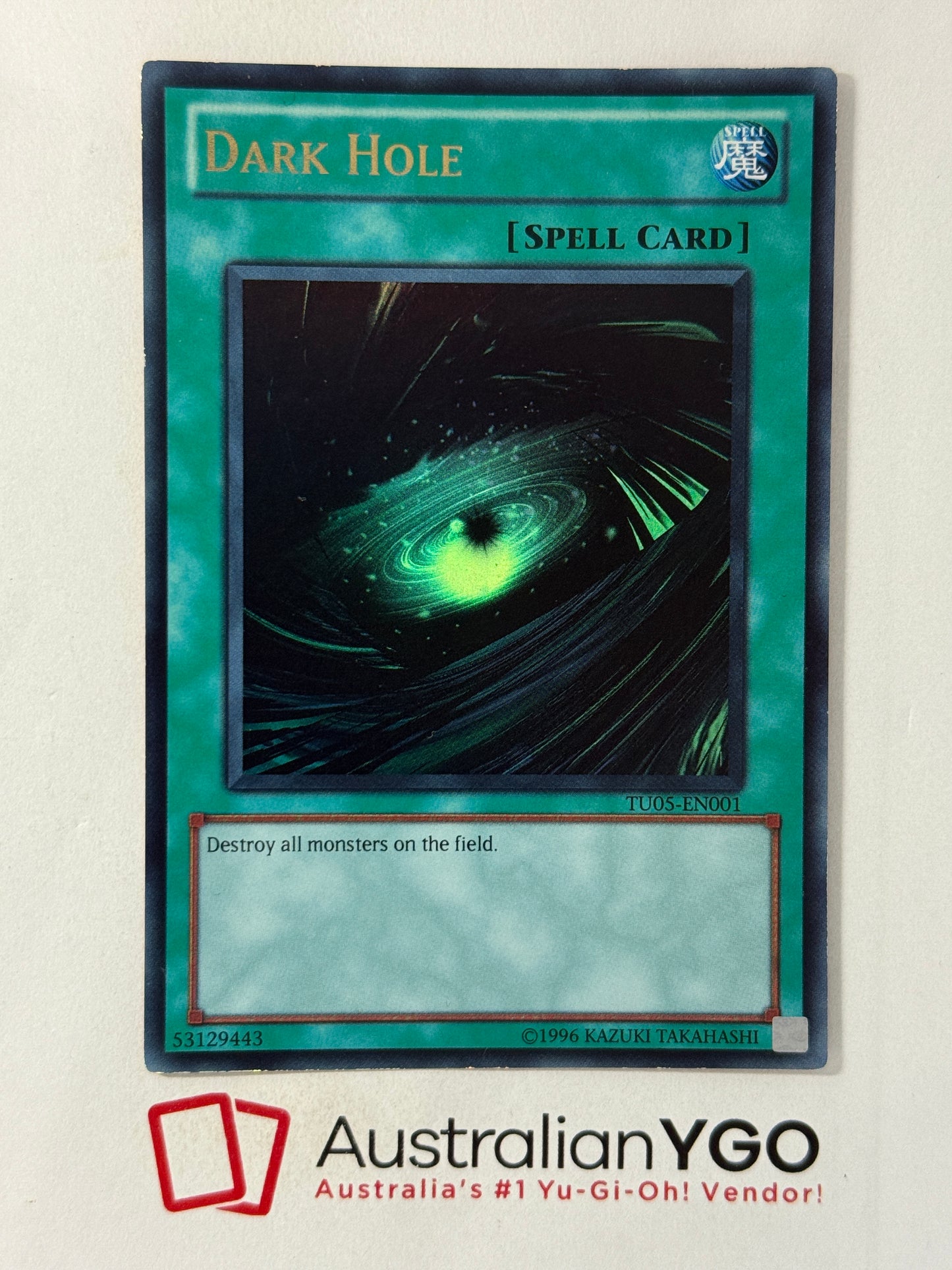 DARK HOLE TUO5-EN001