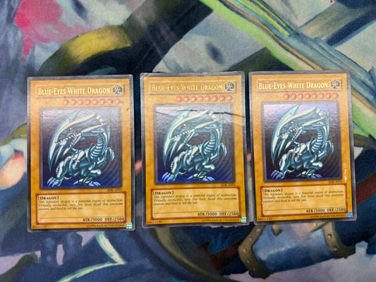 BLUE-EYES WHITE DRAGON SDK-A001 Playset