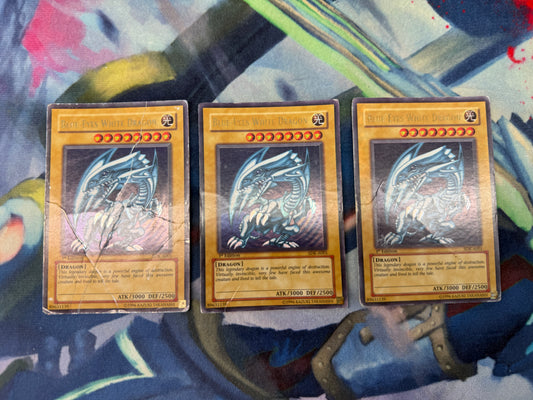 BLUE-EYES WHITE DRAGON SDK-A001 Playset